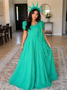 Emerald Green Puff-Sleeve Chiffon Maxi Dress